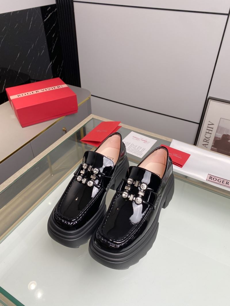 roger u1u1er boots